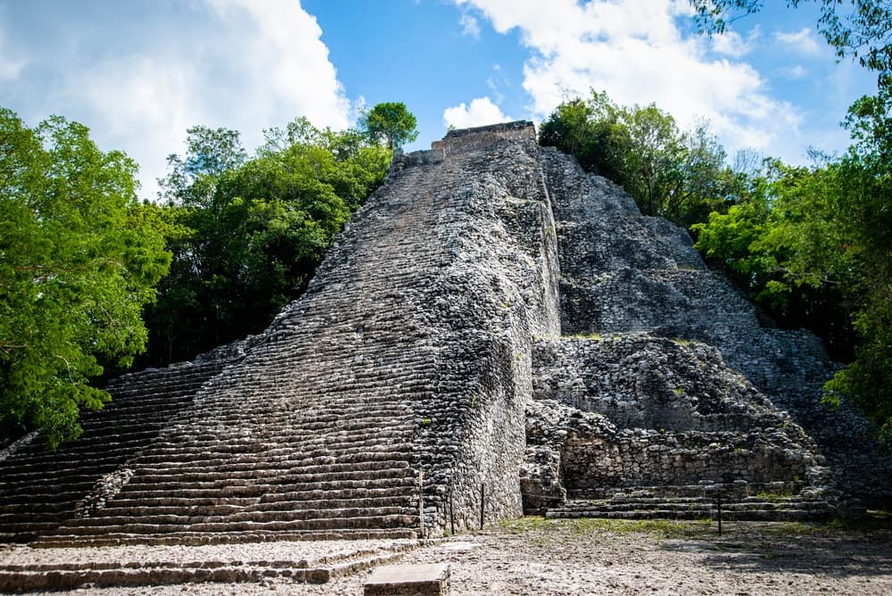 Yacimiento ruinas mayas