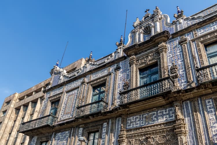 Fachada de la casa de los azulejos