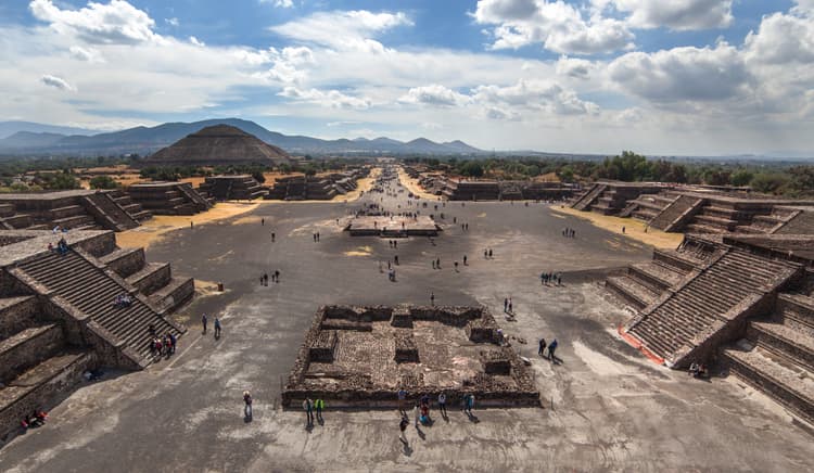 Visitando la Ciudad prehispánica de Teotihuacán