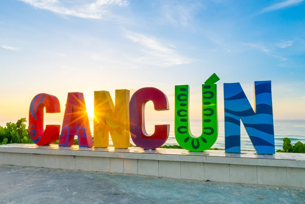 Letras en Cancún Spot