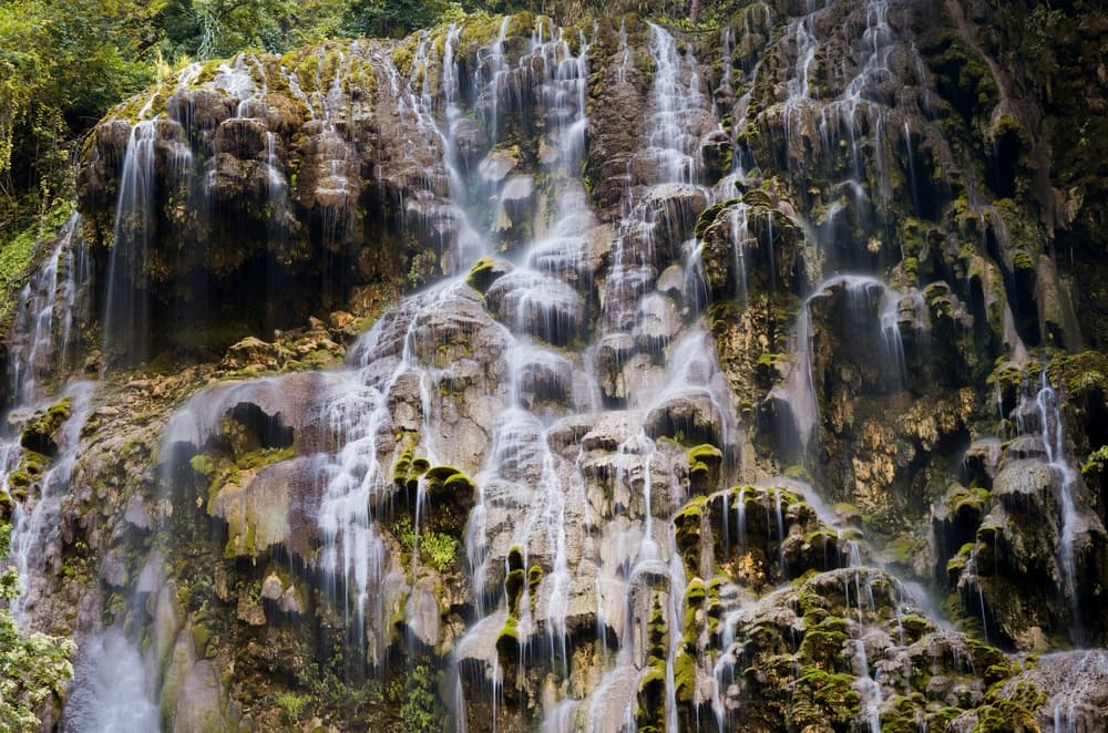 Tolantongo caves and its waterfalls