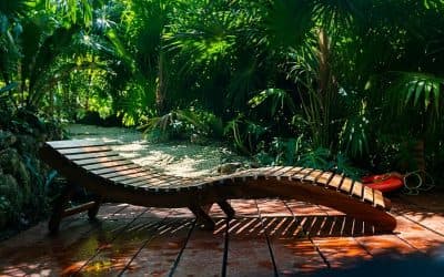 Lounger in Kantun Chi cenote