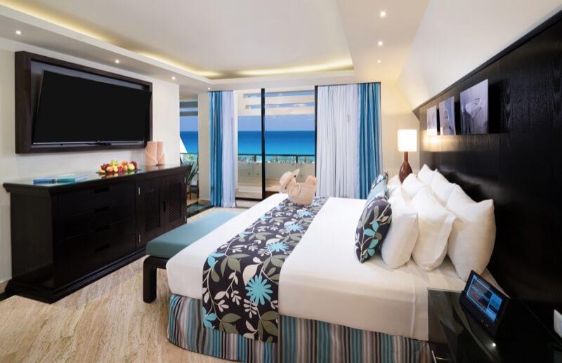 Pyramid Master Suite